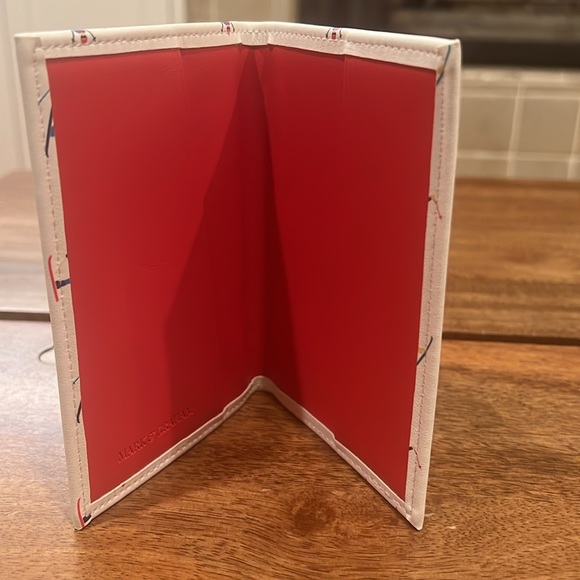 Mark & Graham Passport Holder- Skiers - Picture 2 of 4